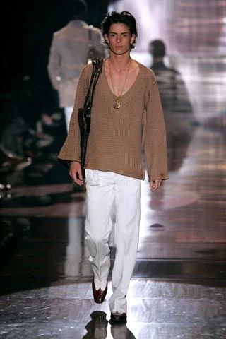 Look 16
